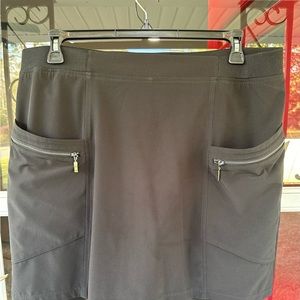 Chico’s Zenergy Black Travel Golf Skort size 3 (size 16)